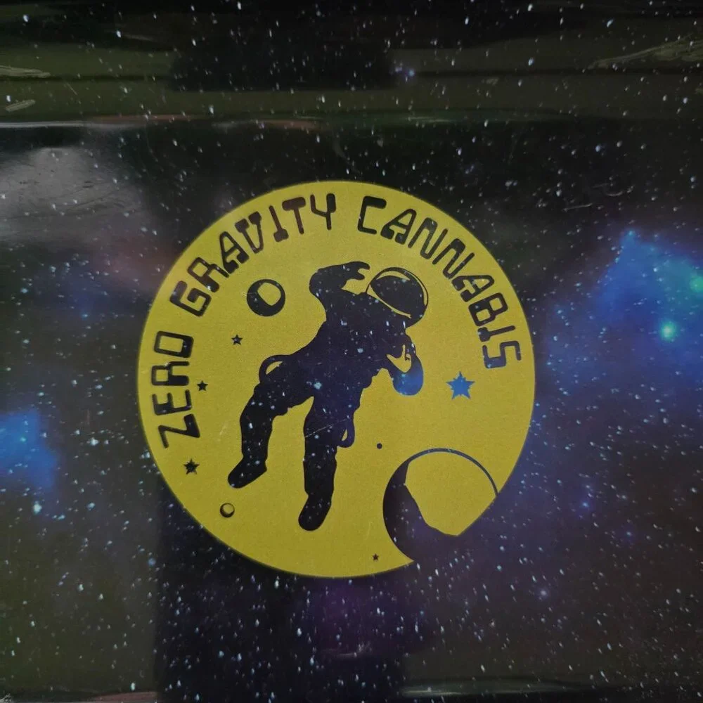 Zero Gravity Cannabis Rolling Tray With Spaceman Design